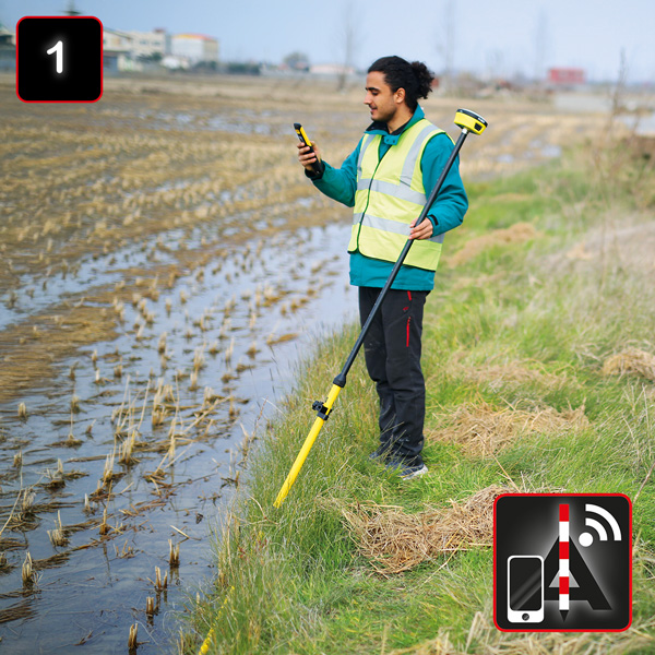 Feldvermessung mit proNIVO PNR21i GPS-Antenne und INGRADA mobile App auf dem Handheld am Feldrand.