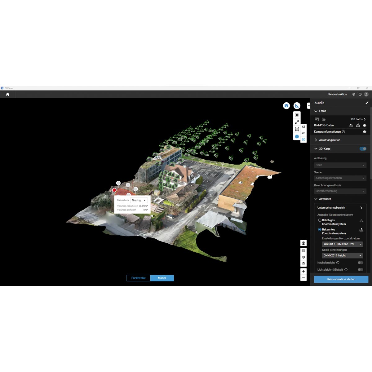 DJI Terra mit 3D-Modell eines Geländes, Kamerapositionen und Volumenmessung.