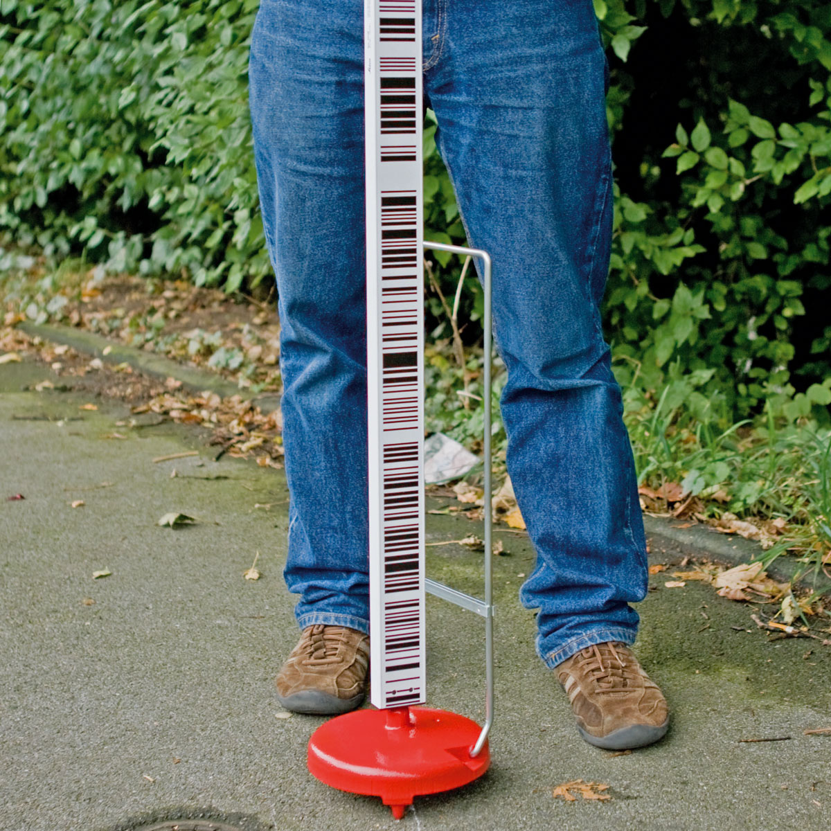 Bodenplatte ca. 3 kg, Grauguß mit Dorn und austauschbaren Stahlspitzen
