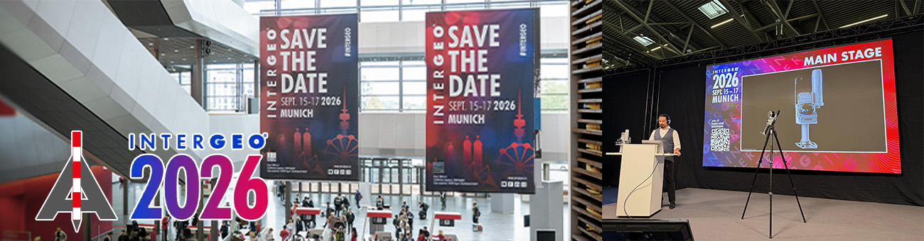 INTERGEO 2026 in der Messe München: Save-the-Date-Fahnen in der Halle und Vortrag auf der Main Stage, links das Attenberger-Logo